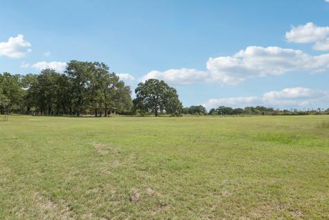 1901 Newt Patterson Mansfield TX 76063