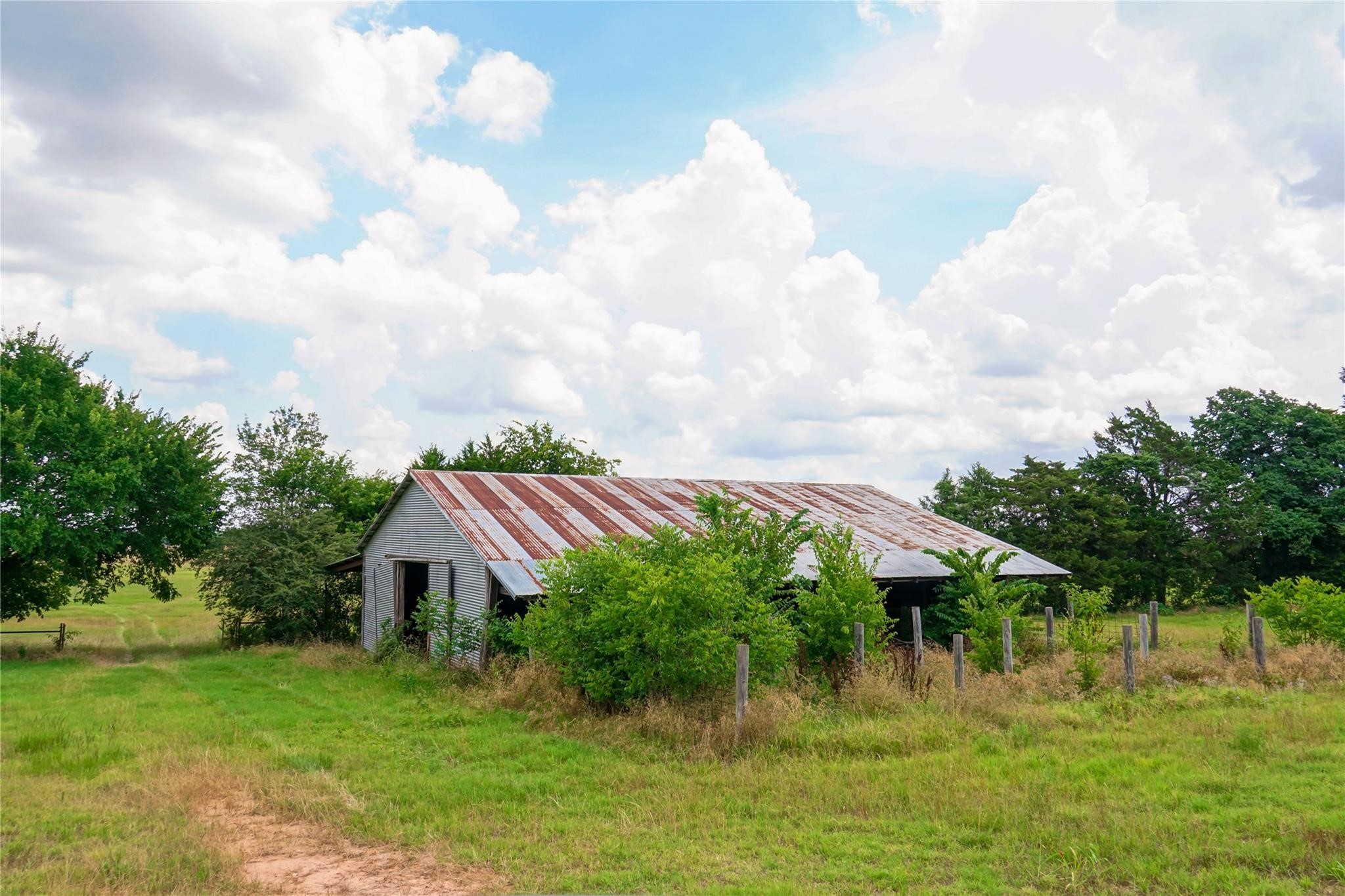 7527 Highway 1753 Denison TX 75021