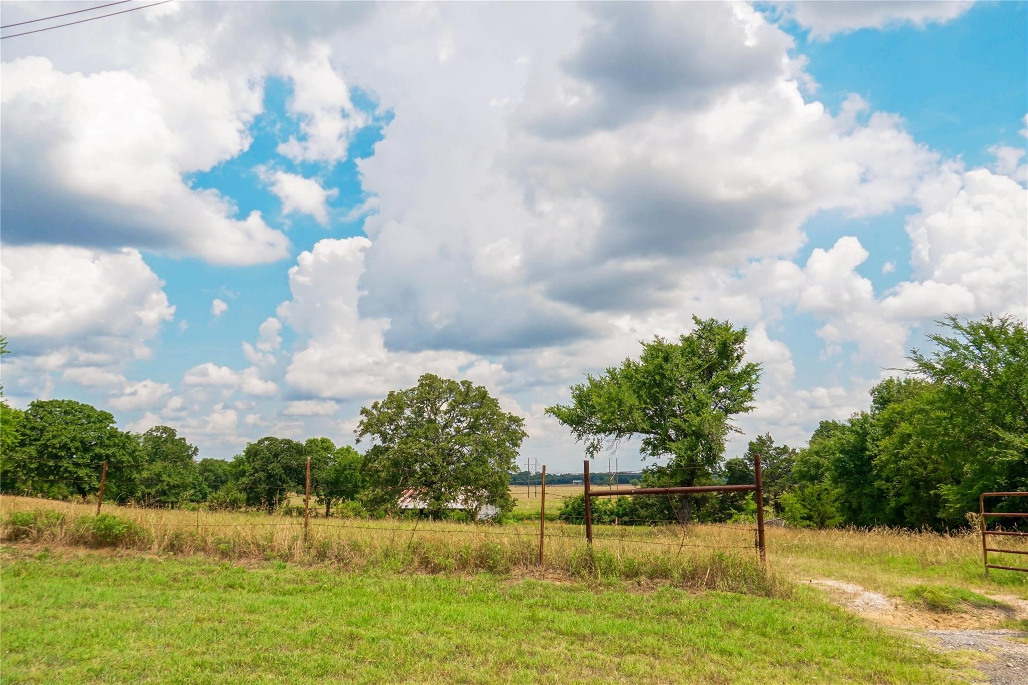 7527 Highway 1753 Denison TX 75021
