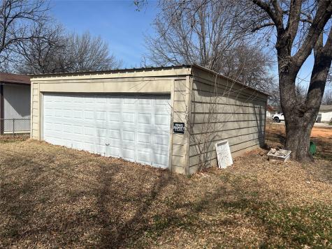 1438 Avenue A Graham TX 76450