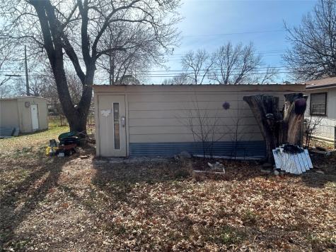 1438 Avenue A Graham TX 76450