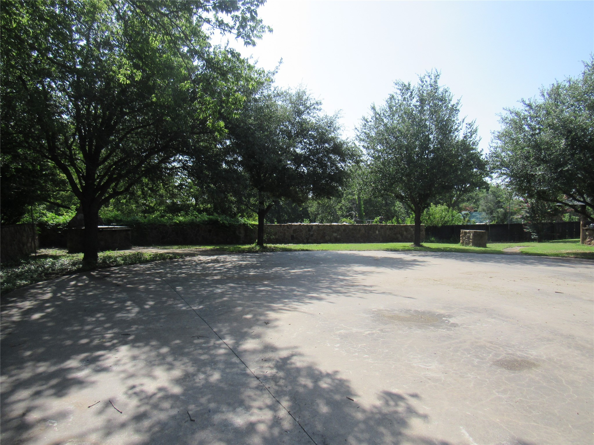 2206 Bluebonnet Avenue Denison TX 75020