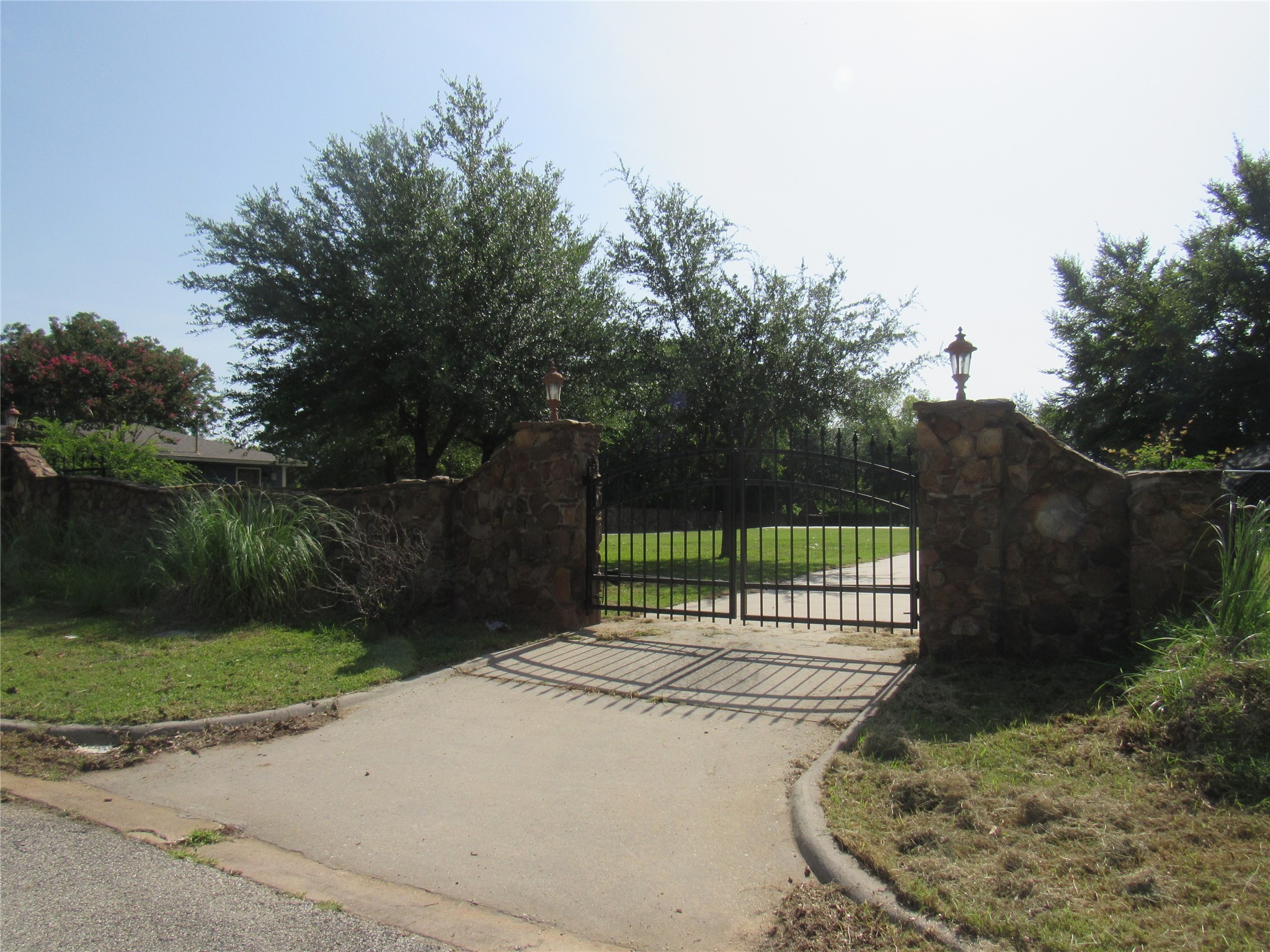2206 Bluebonnet Avenue Denison TX 75020