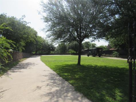 2206 Bluebonnet Avenue Denison TX 75020