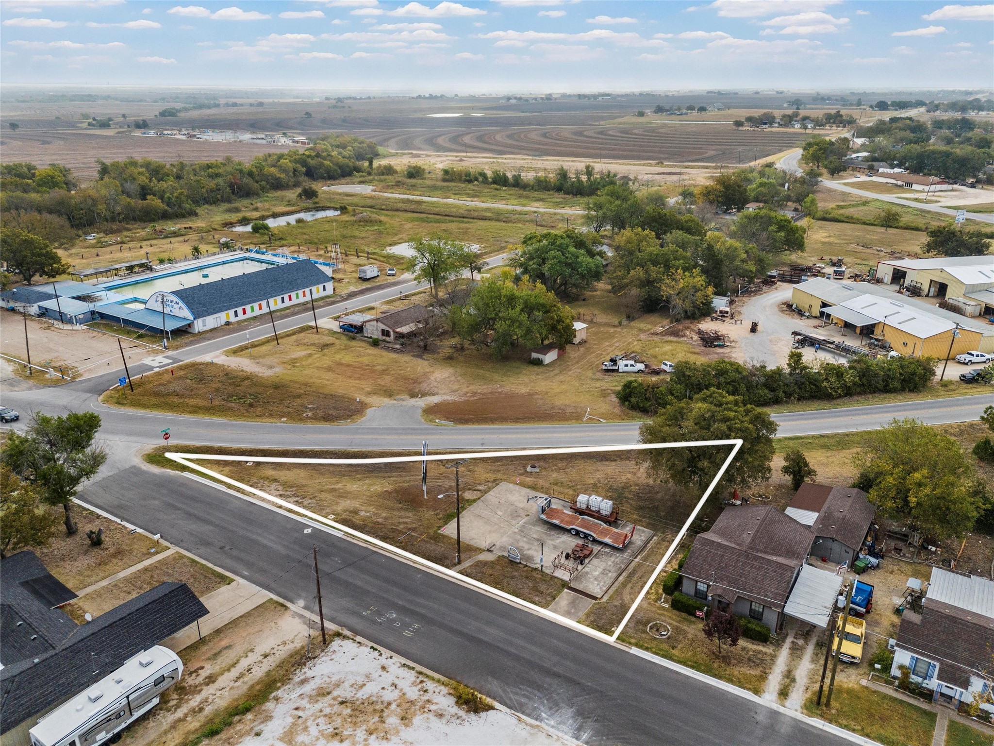 312 E Columbus Street West TX 76691