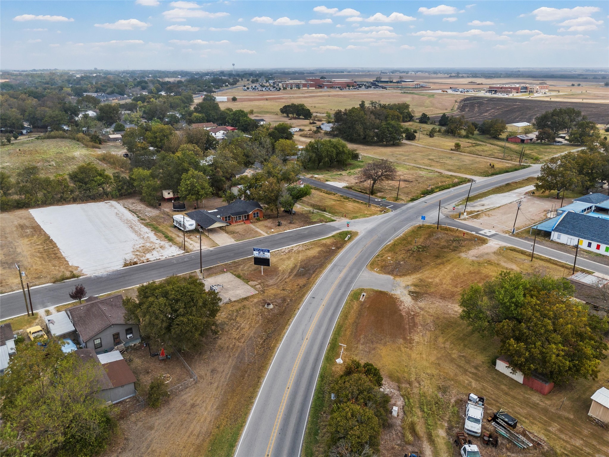 312 E Columbus Street West TX 76691