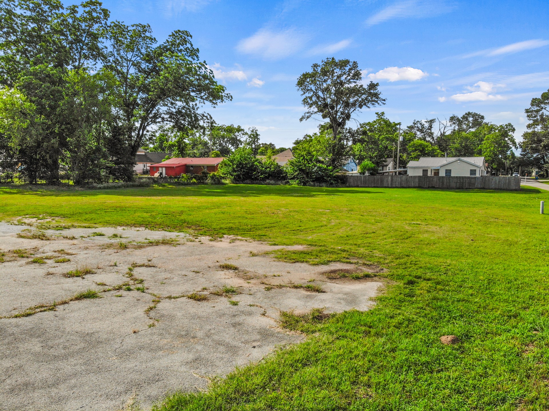 122 W 16th Street Mt Pleasant TX 75455