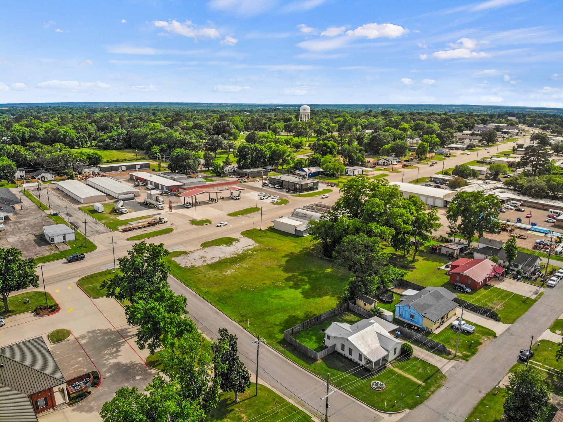 122 W 16th Street Mt Pleasant TX 75455