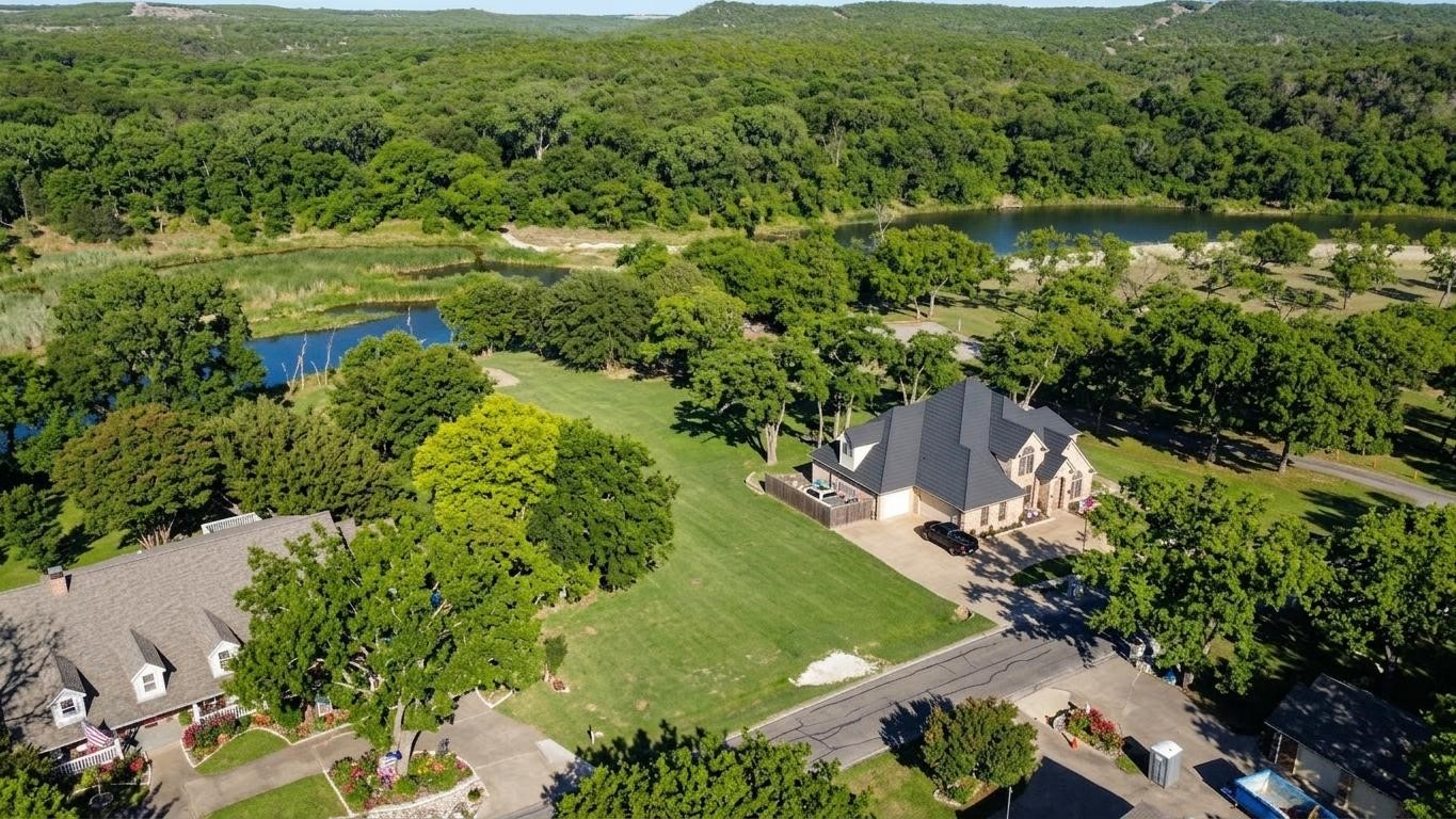 8820 Ravenswood Road Granbury TX 76049