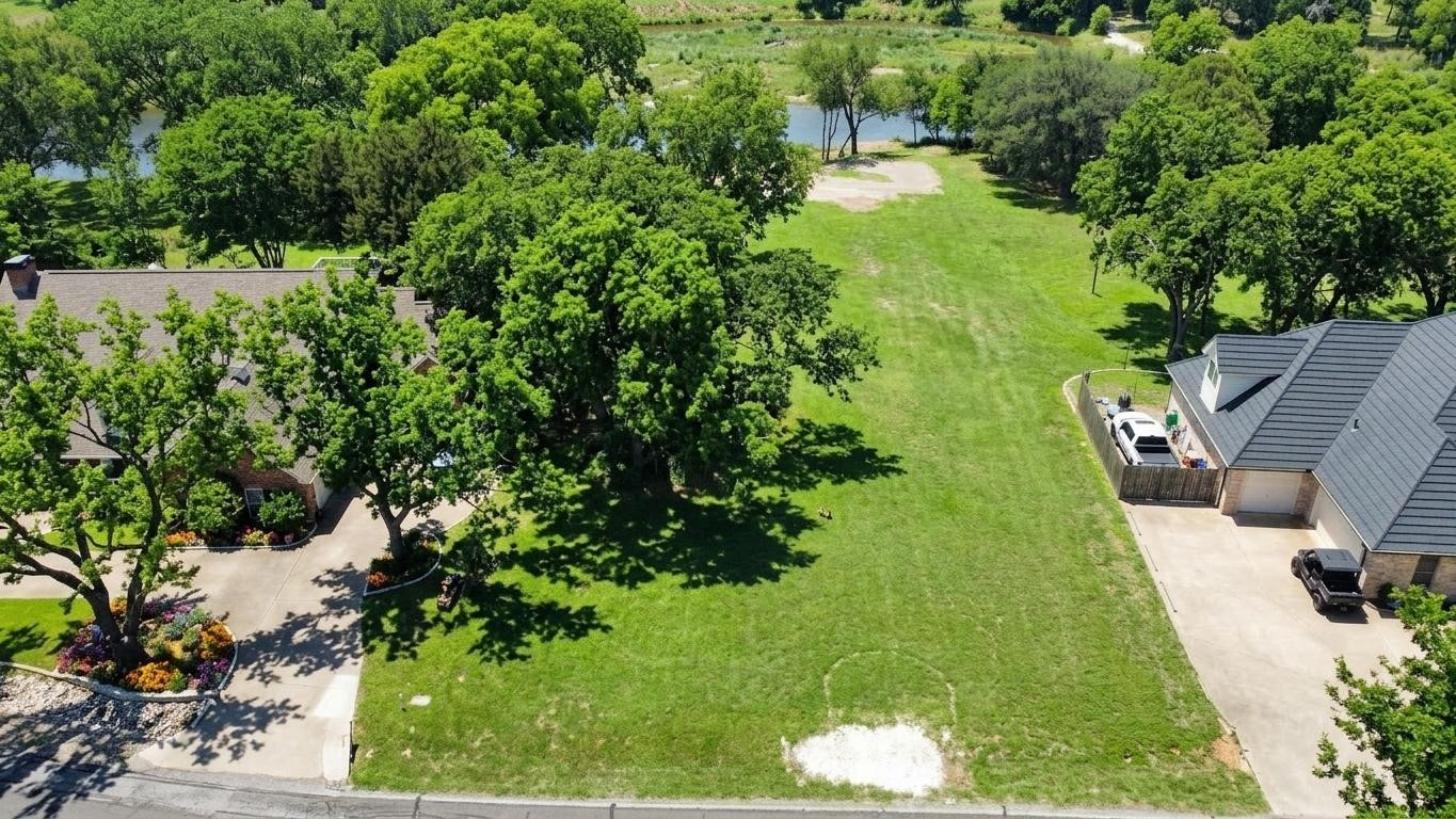 8820 Ravenswood Road Granbury TX 76049