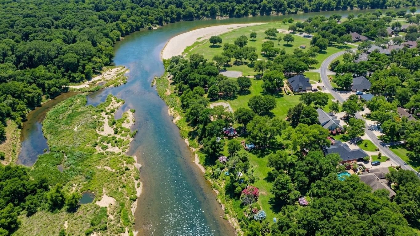 8820 Ravenswood Road Granbury TX 76049