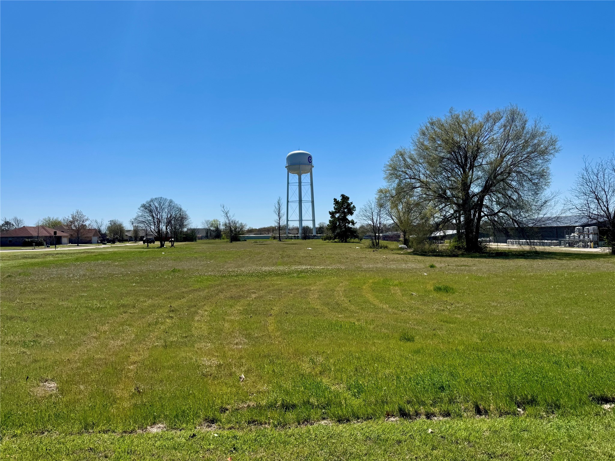 2301 Mangum Street Commerce TX 75428