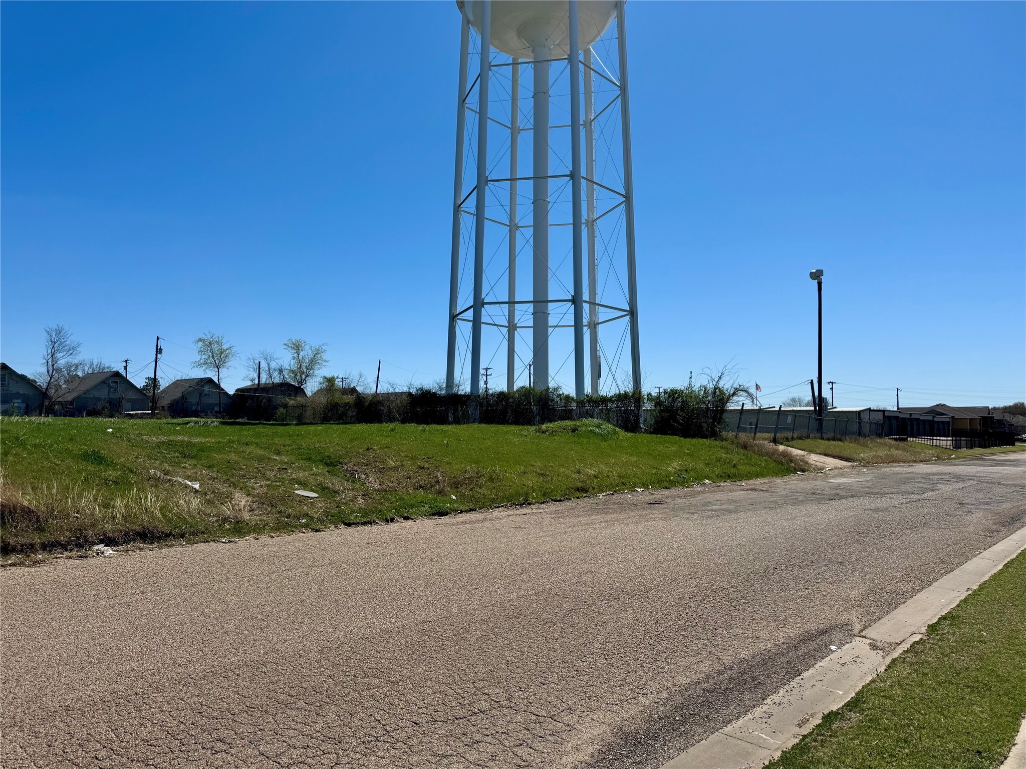 2301 Mangum Street Commerce TX 75428