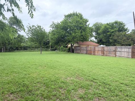 5633 Oak Grove Road N Fort Worth TX 76134