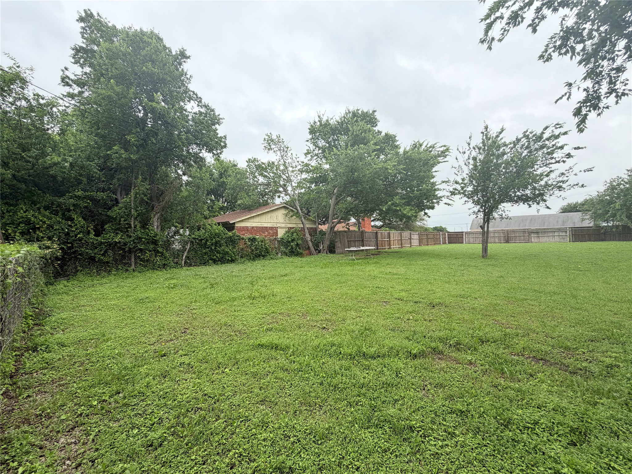 5633 Oak Grove Road N Fort Worth TX 76134