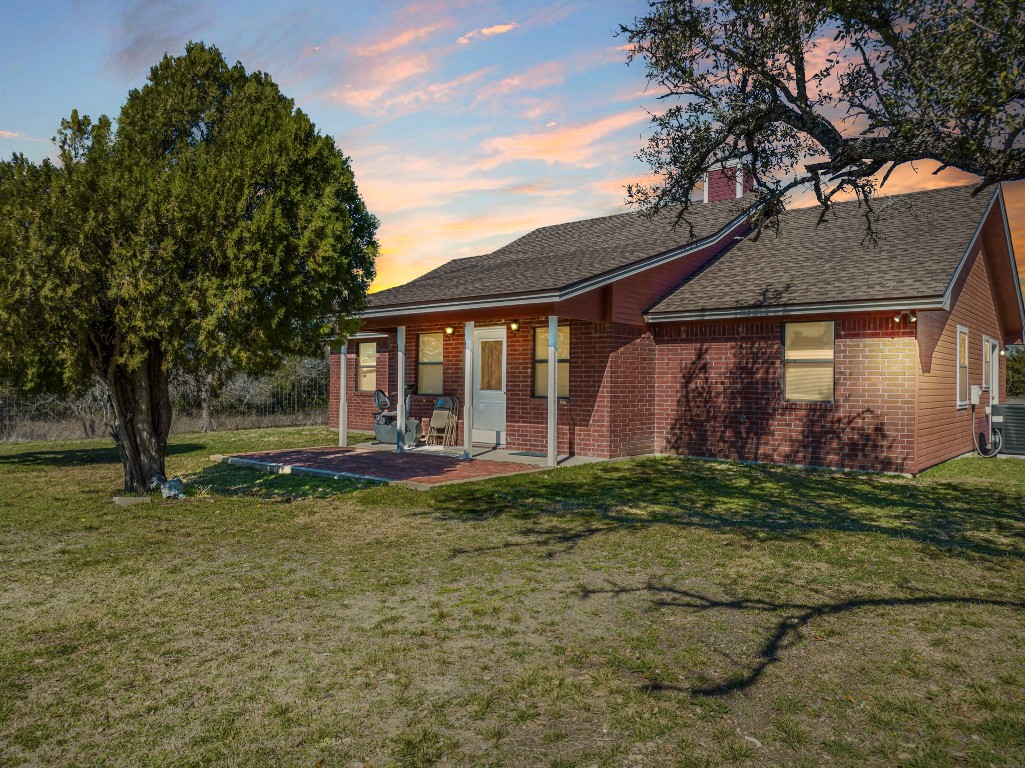 7402 Cr 137 Gatesville TX 76528