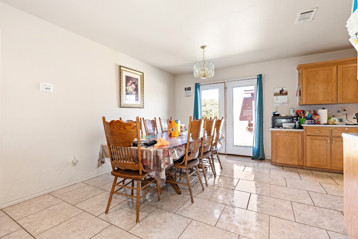 7402 Cr 137 Gatesville TX 76528