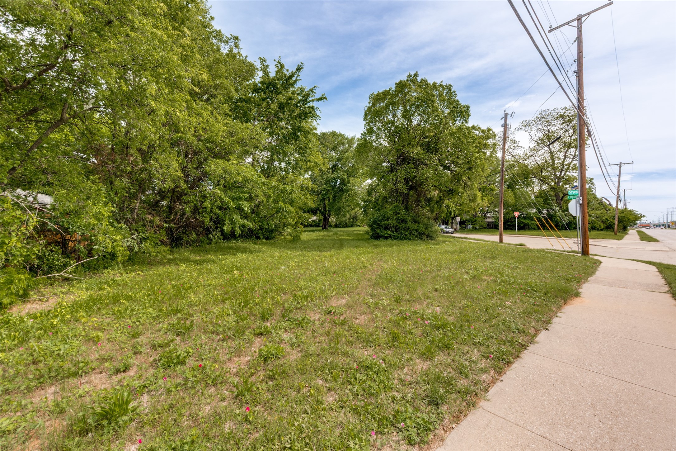 3711 Carpenter Avenue Dallas TX 75210