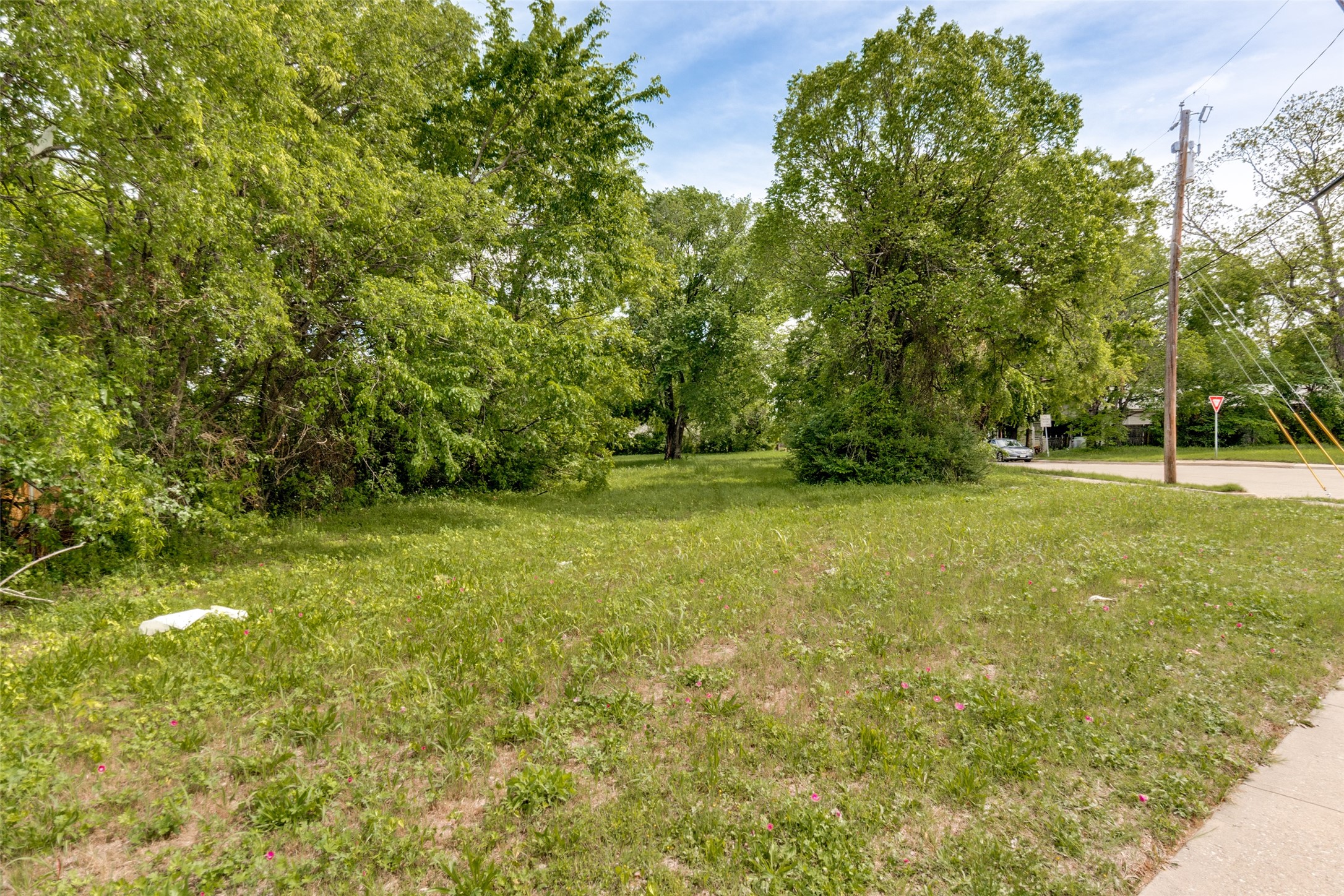 3711 Carpenter Avenue Dallas TX 75210