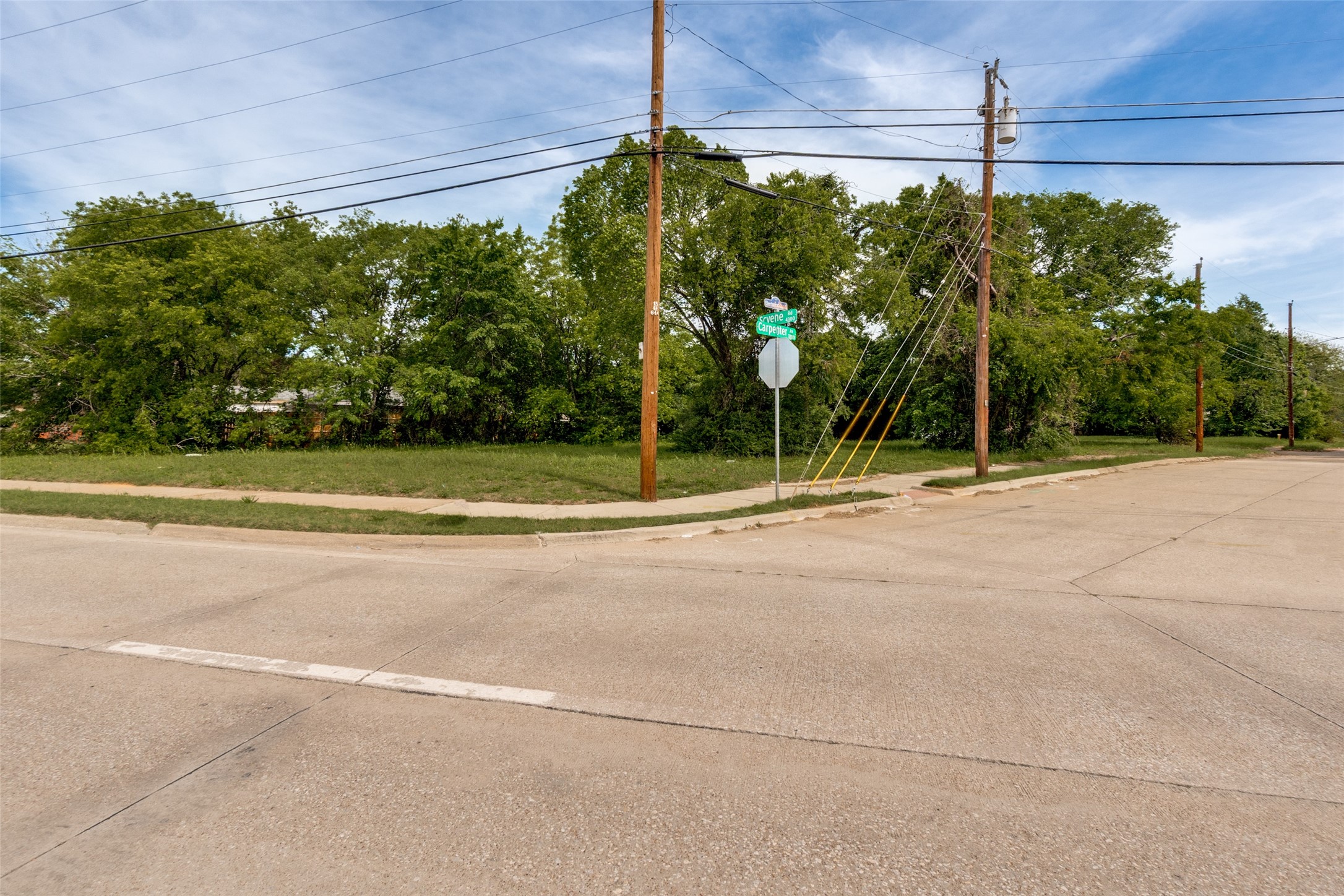 3711 Carpenter Avenue Dallas TX 75210