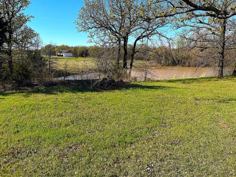 697 Pasadera Circle Gordonville TX 76245