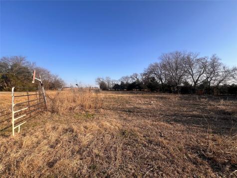 3915 Fm 815 Trenton TX 75490