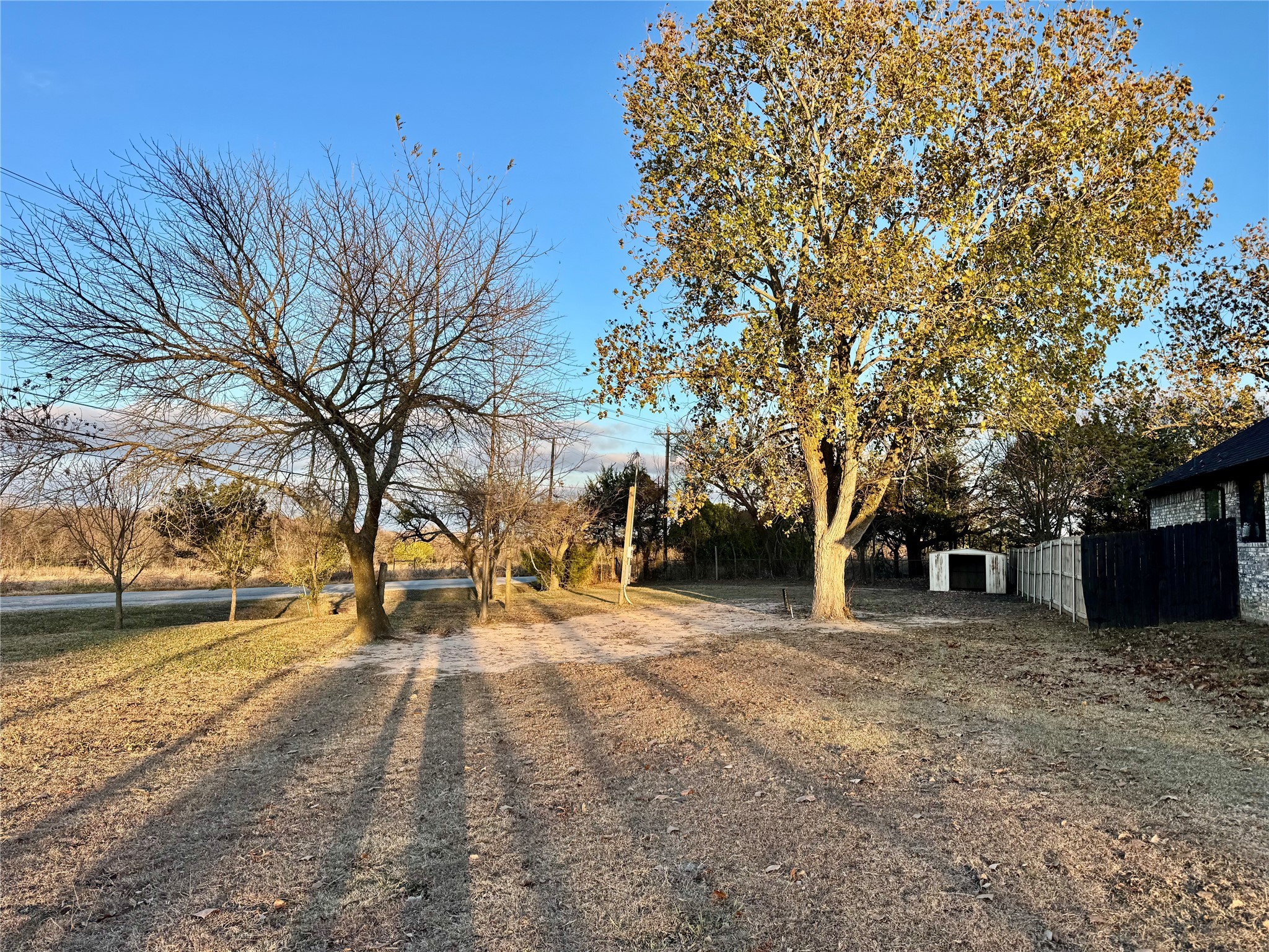 511 Beavers Drive Southmayd TX 75092