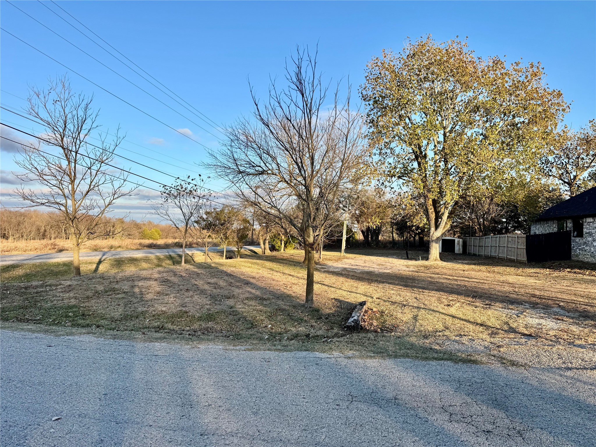 511 Beavers Drive Southmayd TX 75092