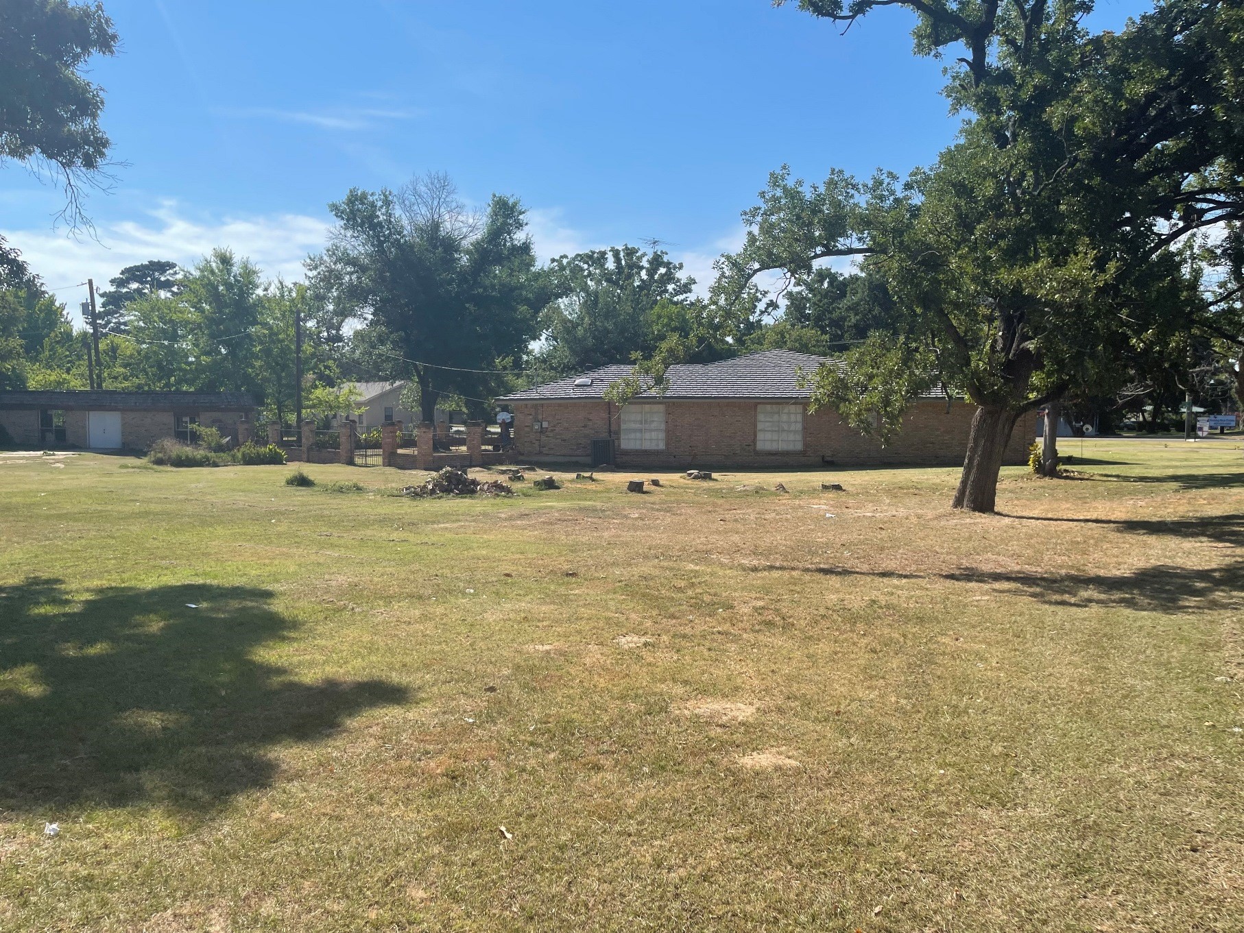 902 Palestine Street Athens TX 75751
