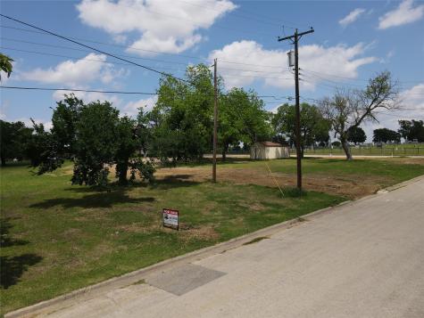 1617 Belcher Avenue Gainesville TX 76240