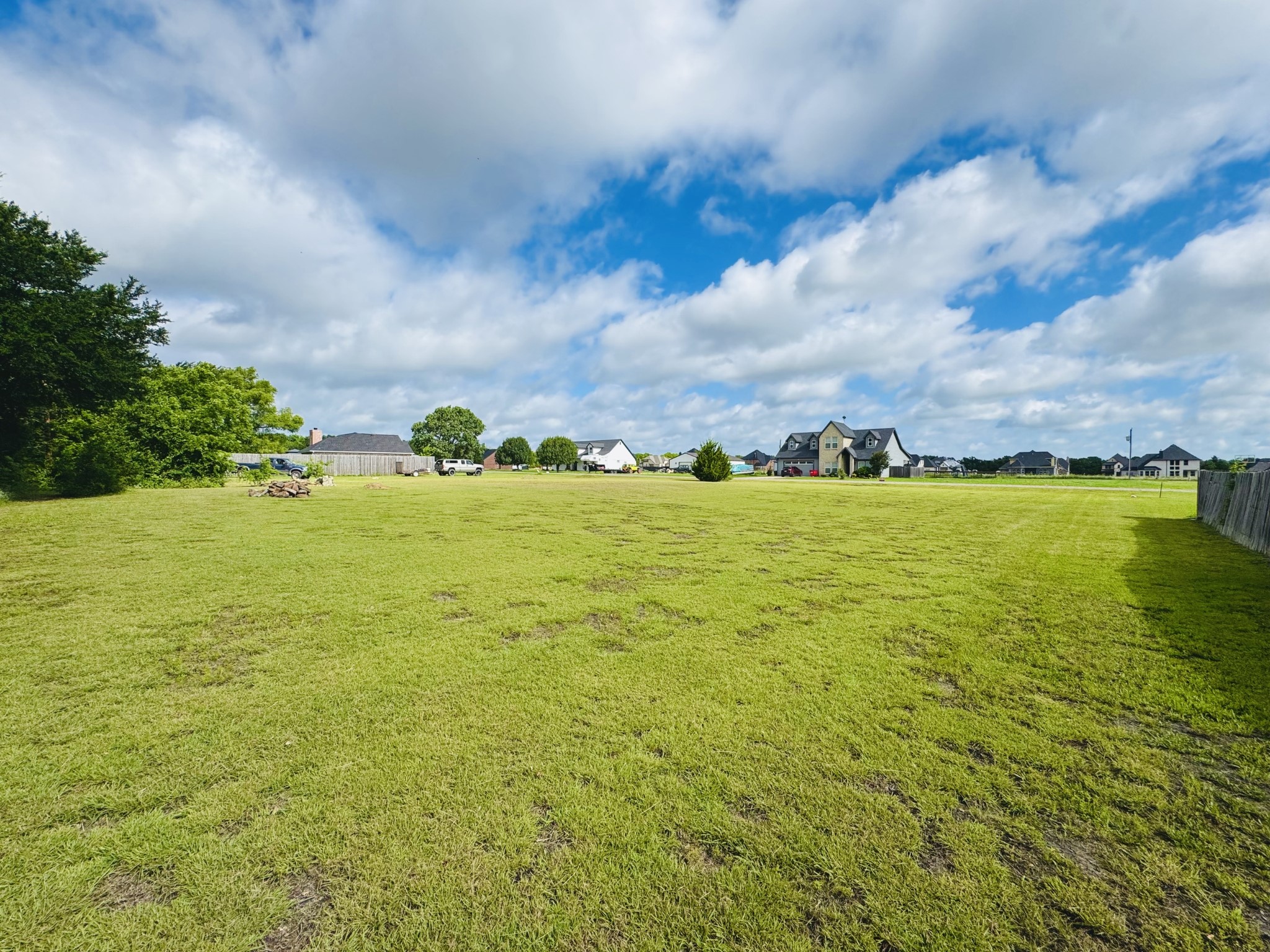271 County Road 4443 Trenton TX 75490