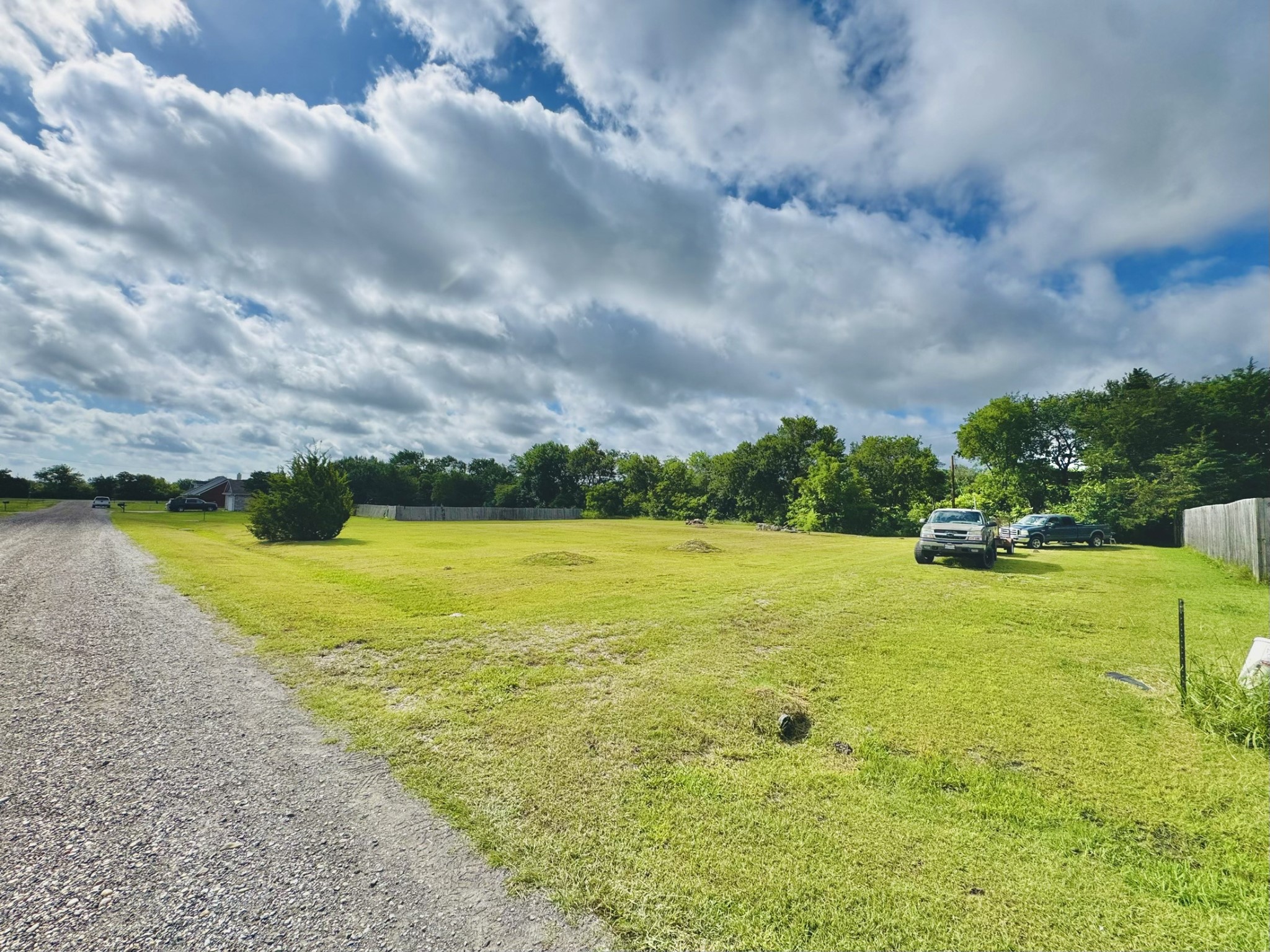 271 County Road 4443 Trenton TX 75490