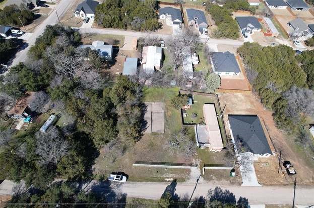 2206 Beverly Drive Granbury TX 76048