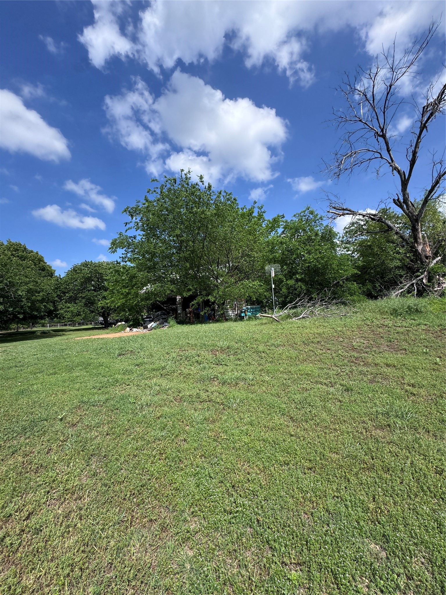 806 Old Base Road Aurora TX 76078