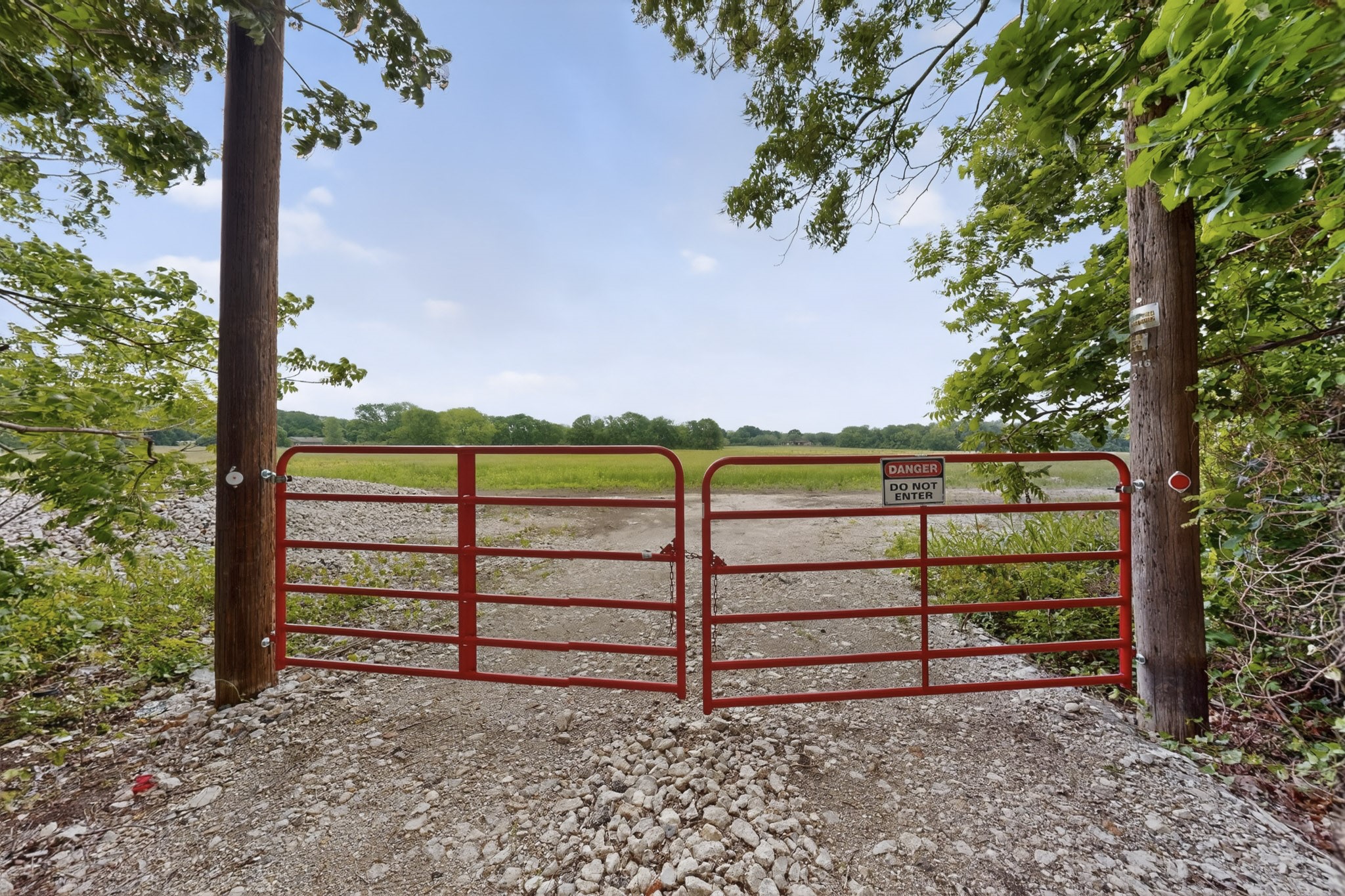 2600 W Main Street Lancaster TX 75146