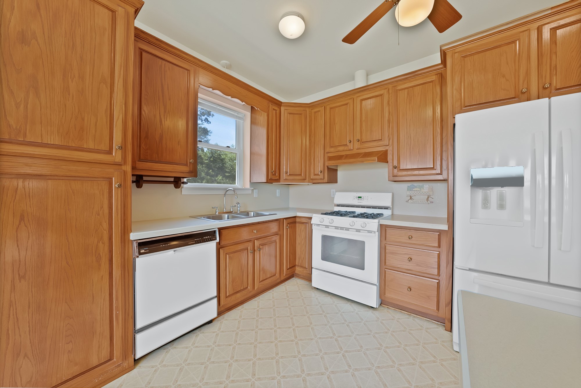 12748 County Road 4077 Scurry TX 75158