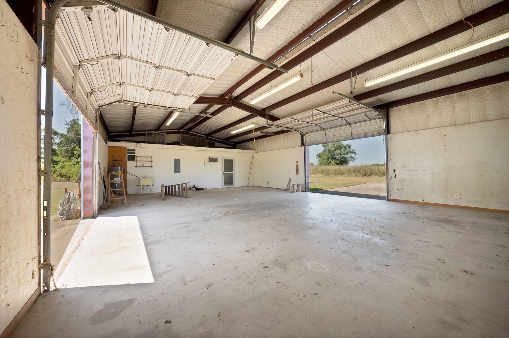 12748 County Road 4077 Scurry TX 75158