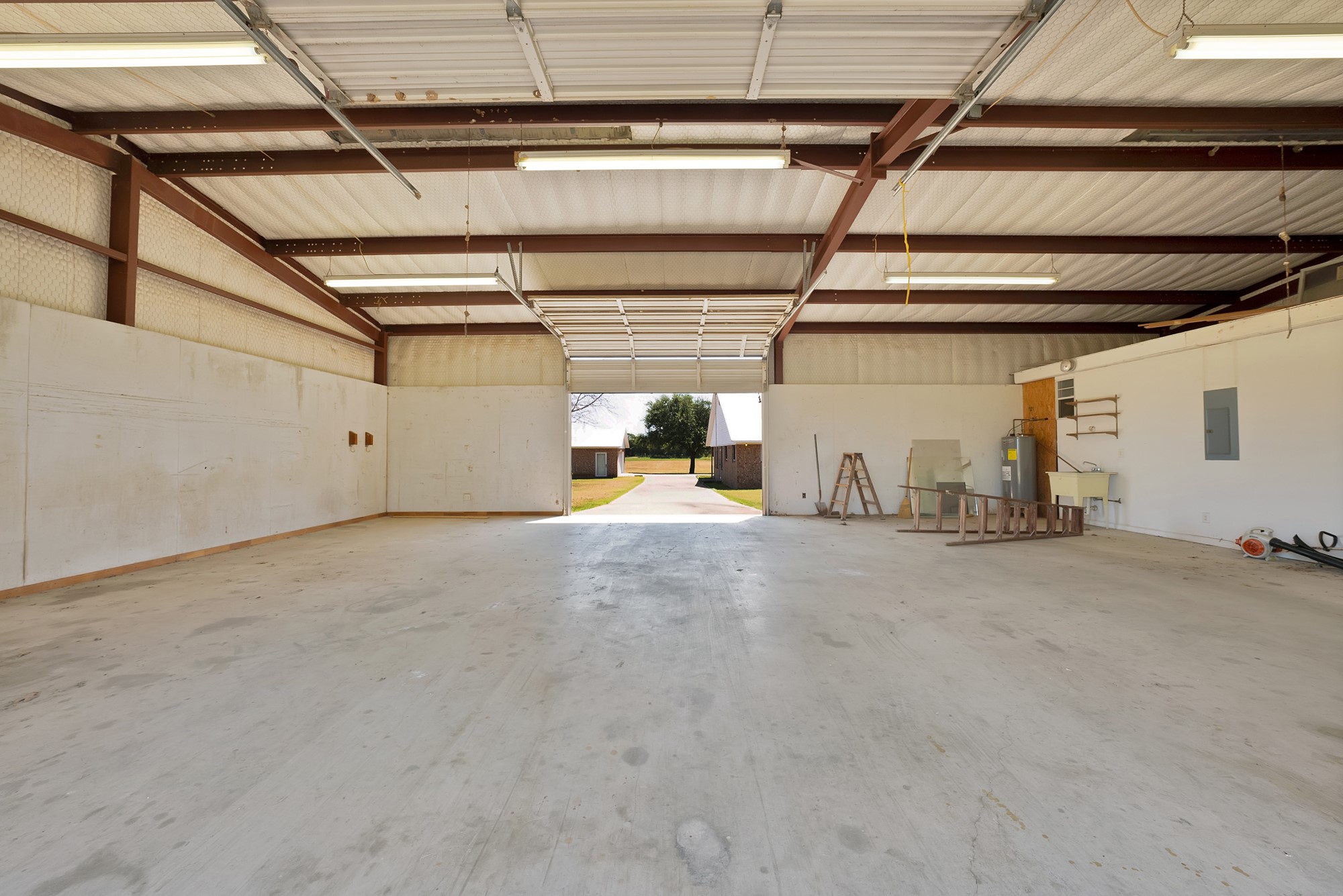 12748 County Road 4077 Scurry TX 75158