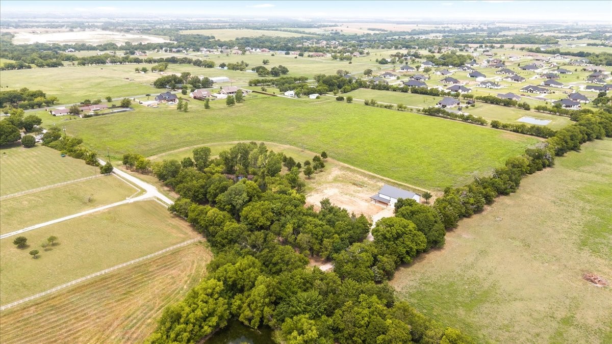 250 Willow Lane Van Alstyne TX 75495