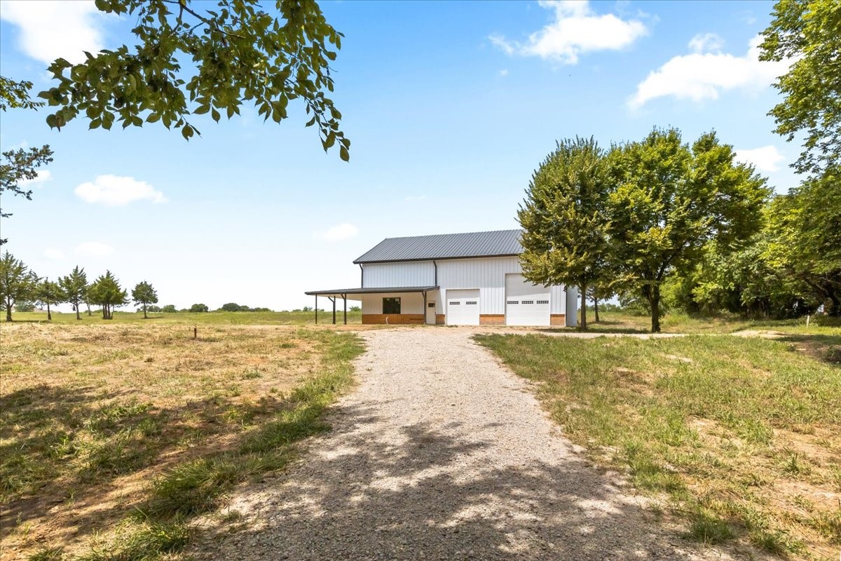 250 Willow Lane Van Alstyne TX 75495