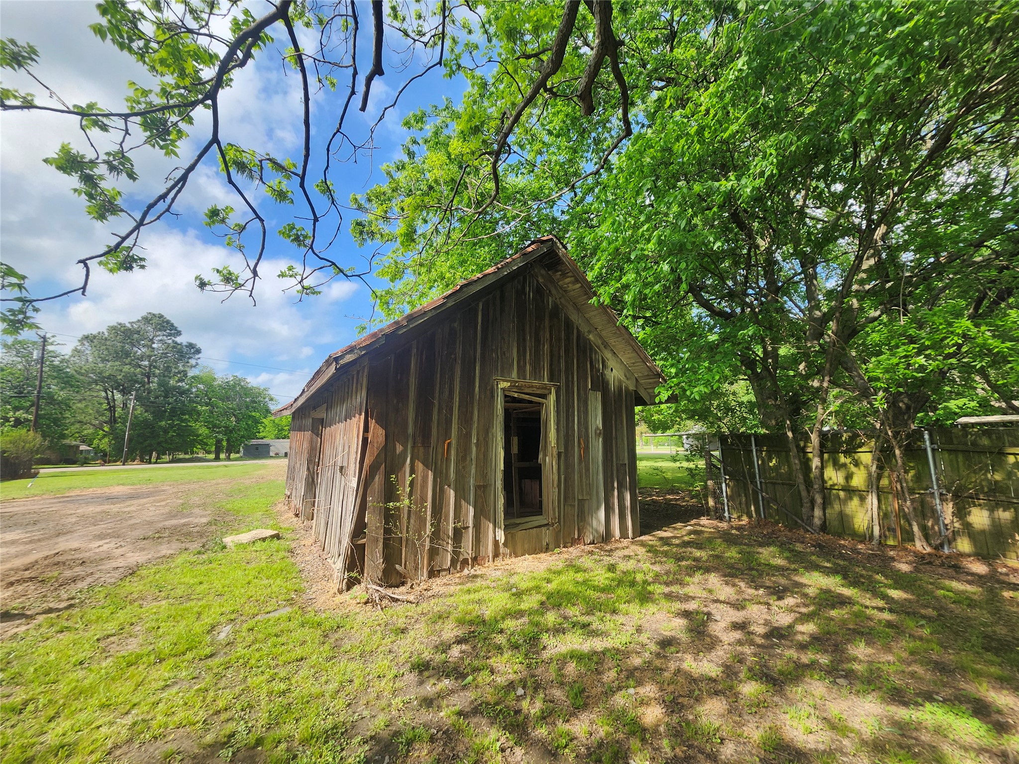 104 E Pecan Sadler TX 76264