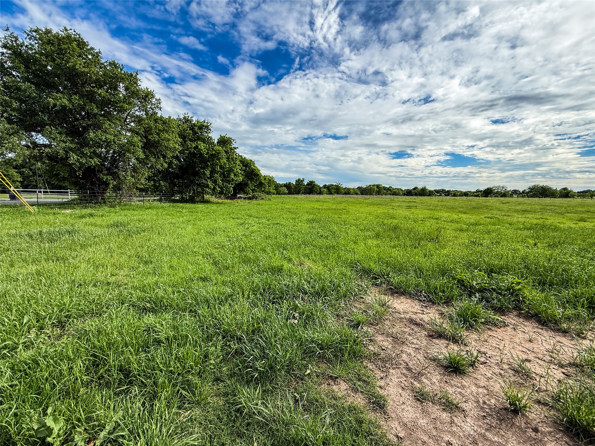 424 County Road 1475 Alvord TX 76225