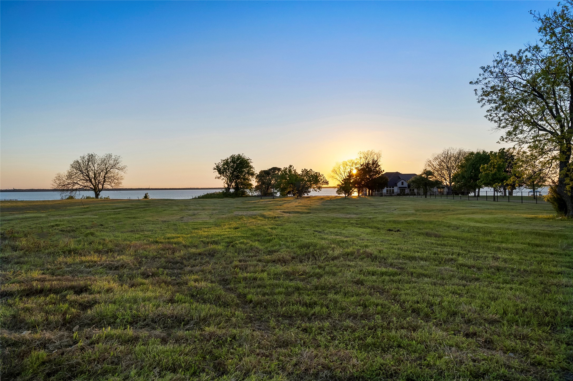 1534 Hubbard Drive Heath TX 75032