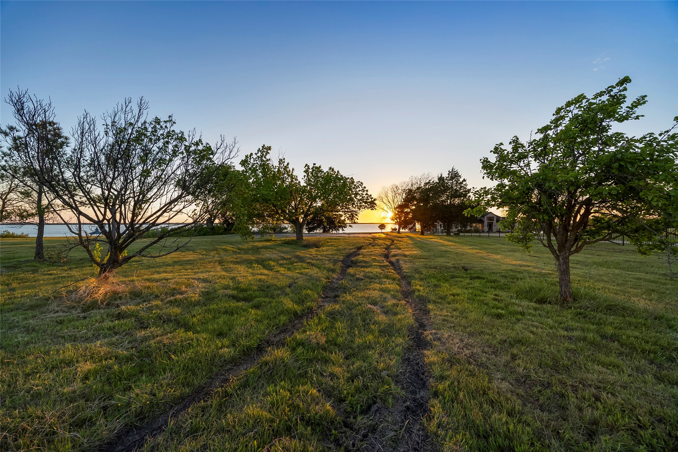 1534 Hubbard Drive Heath TX 75032