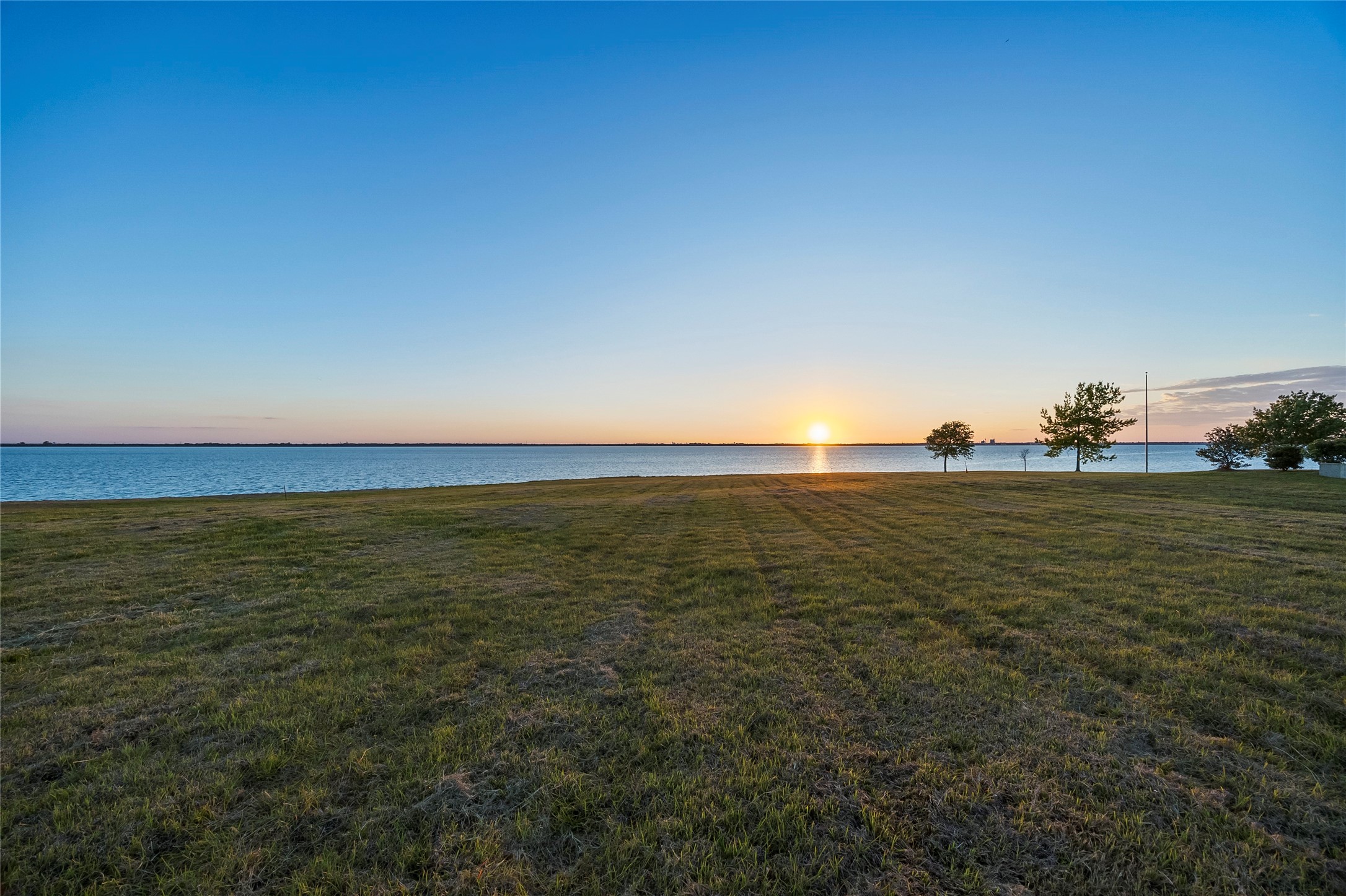 1534 Hubbard Drive Heath TX 75032