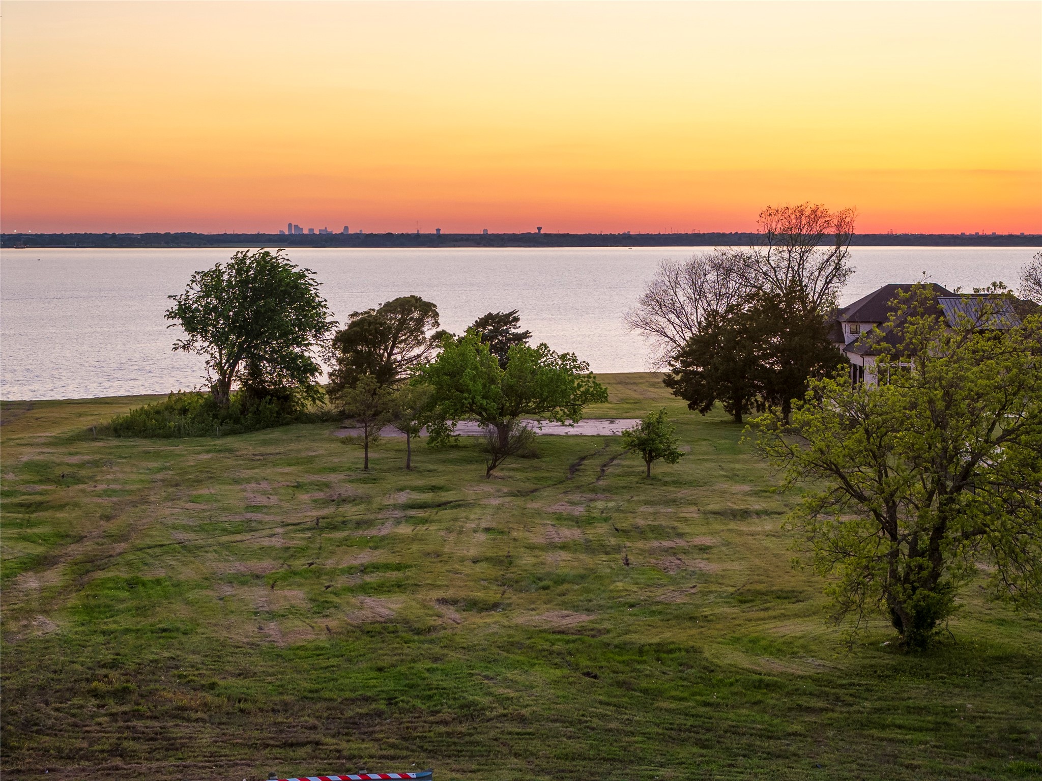 1534 Hubbard Drive Heath TX 75032