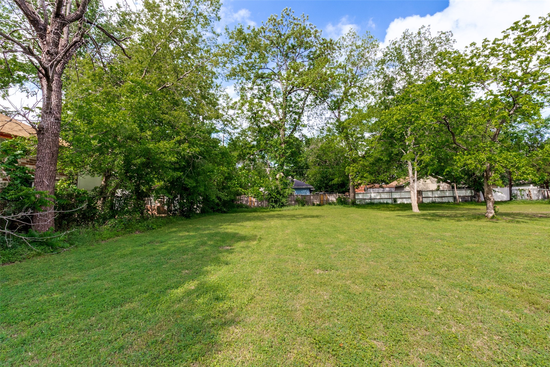 622 Parkview Avenue Dallas TX 75223