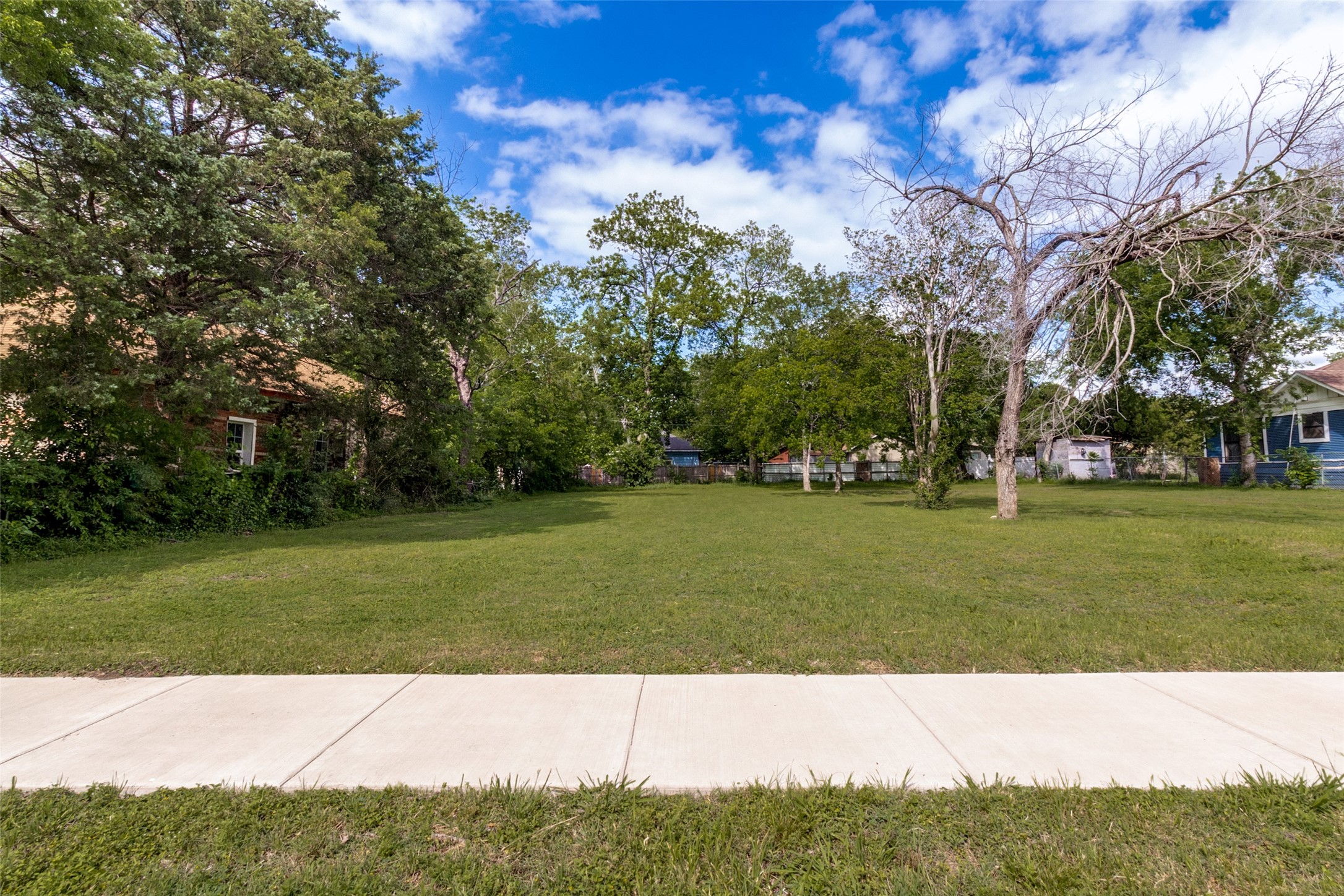 622 Parkview Avenue Dallas TX 75223