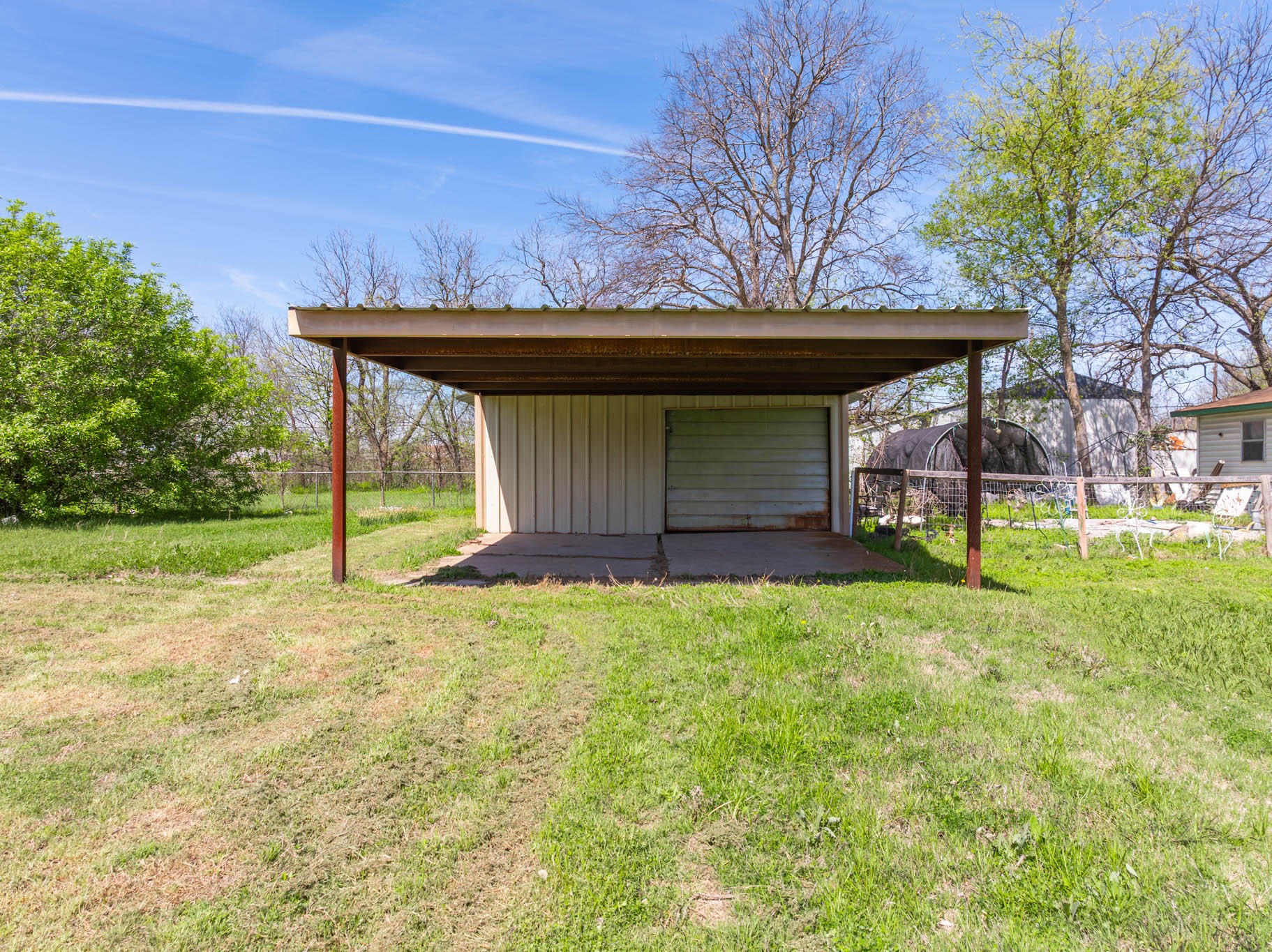 509 Navarro Avenue Mart TX 76664