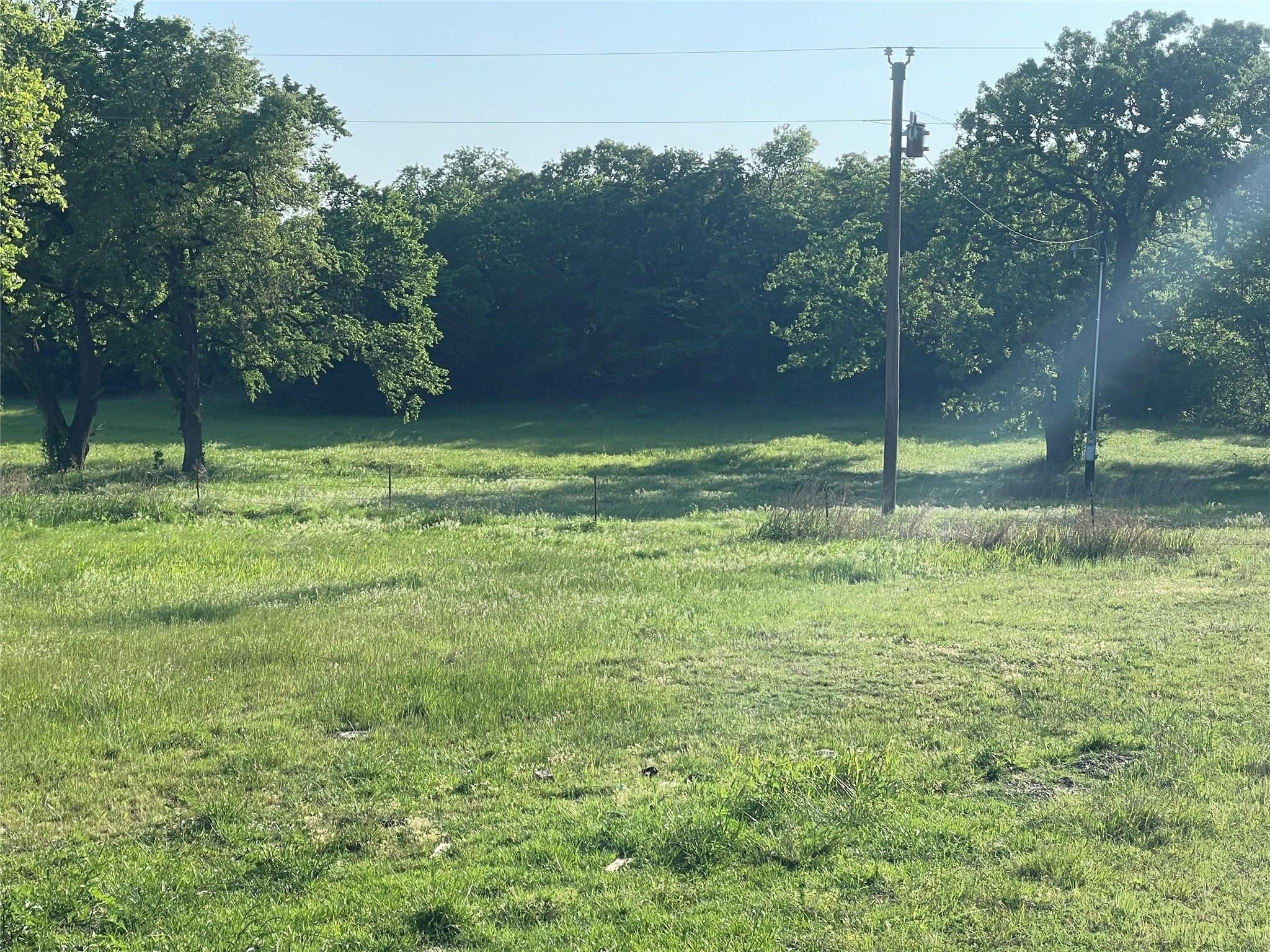 858 County Road 2395 Alvord TX 76225